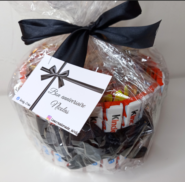 Box Kinder personnalisée 30 cm