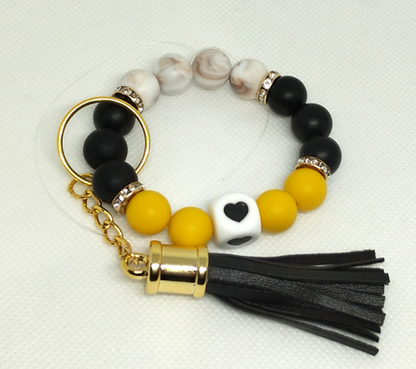 Porte-clés personnalisé en bois, silicone et perles crochet