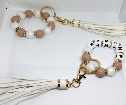 Porte-clés personnalisé en bois, silicone et perles crochet