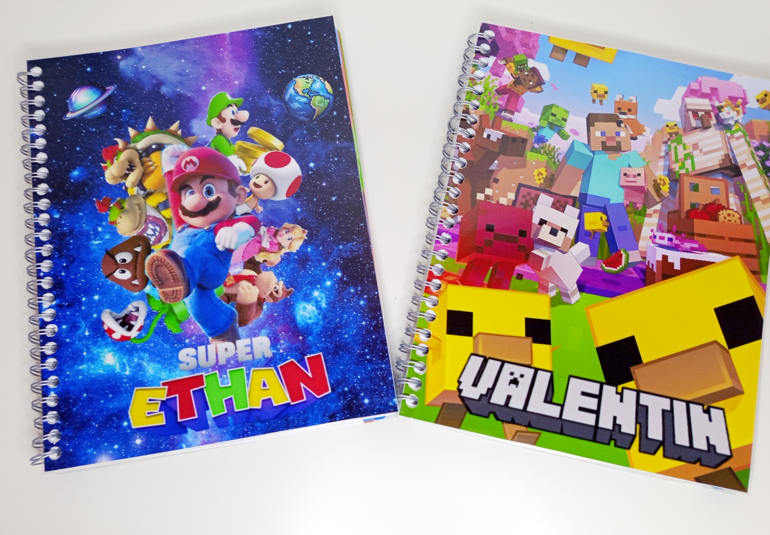 Cahier de texte personnalisé | Prénom | Couverture plastifiée | Thème au choix | Fourniture rentrée scolaire | Cadeau enfant