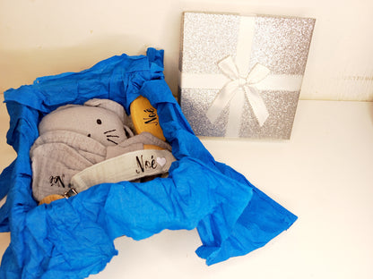 Coffret Cadeau de Naissance Personnalisé – Doudou, Hochet, Attache Tétine