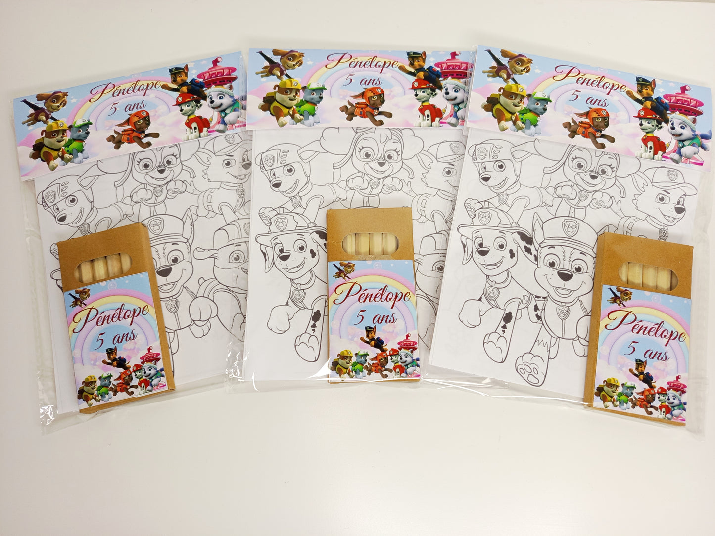 Petit kit coloriage et crayon de couleur
