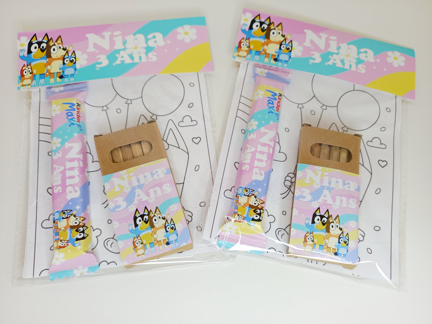 Petit kit coloriage et crayon de couleur avec confiserie