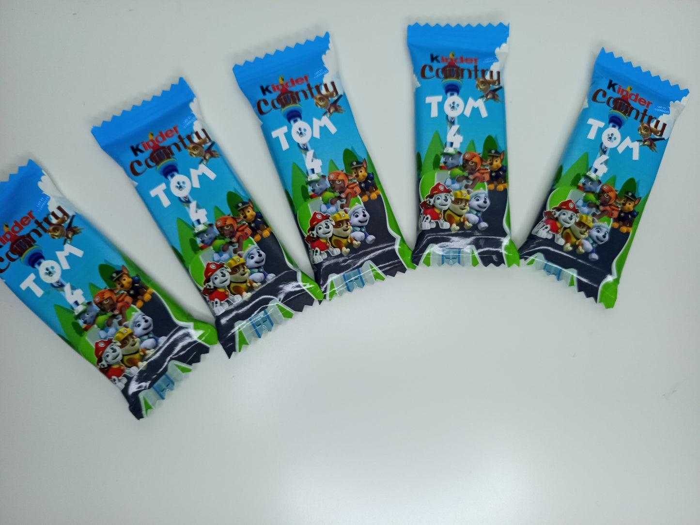 Kinder country personnalisé (x2)