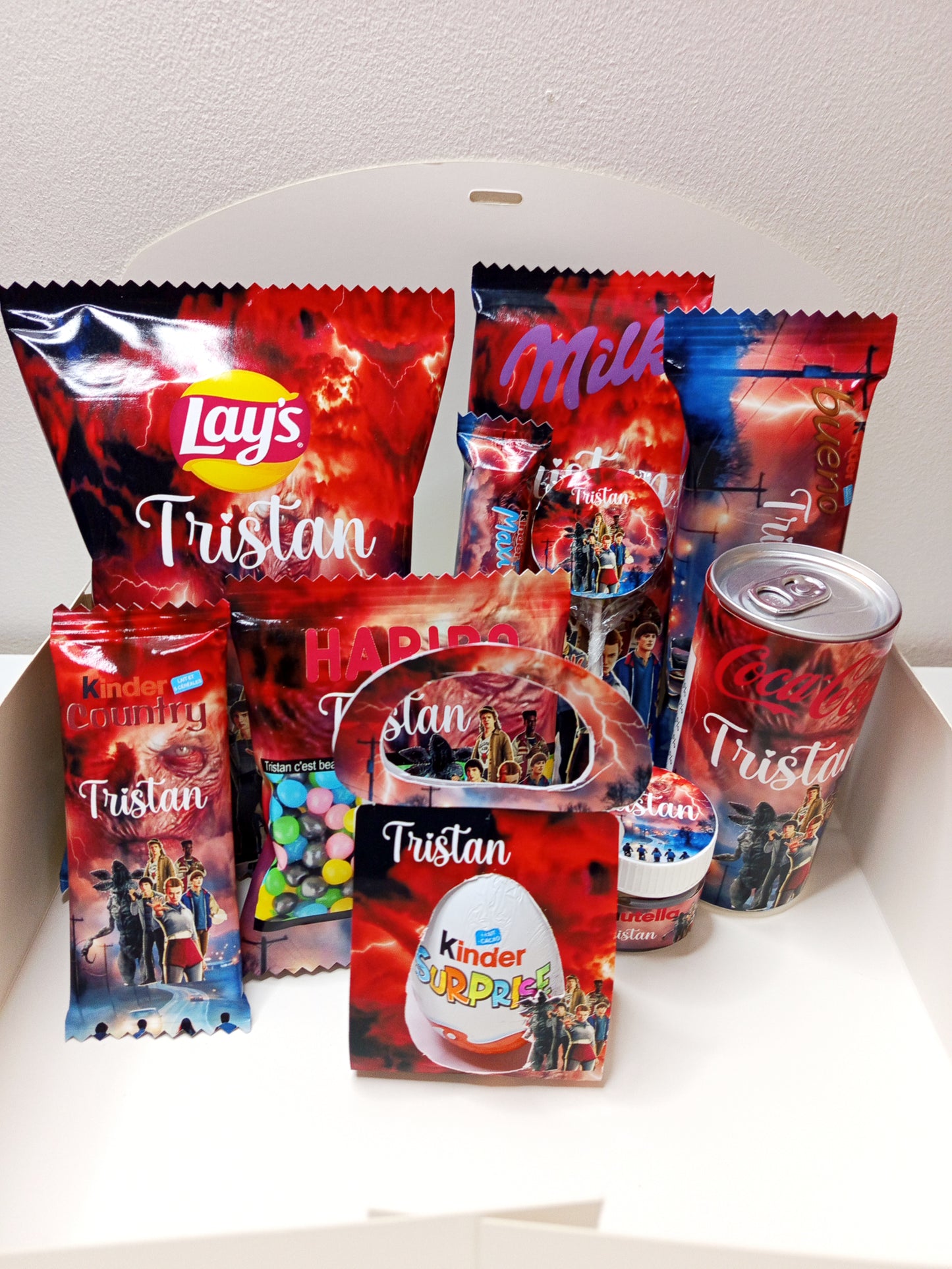 Box gourmande anniversaire personnalisée à offrir (X 10 articles),