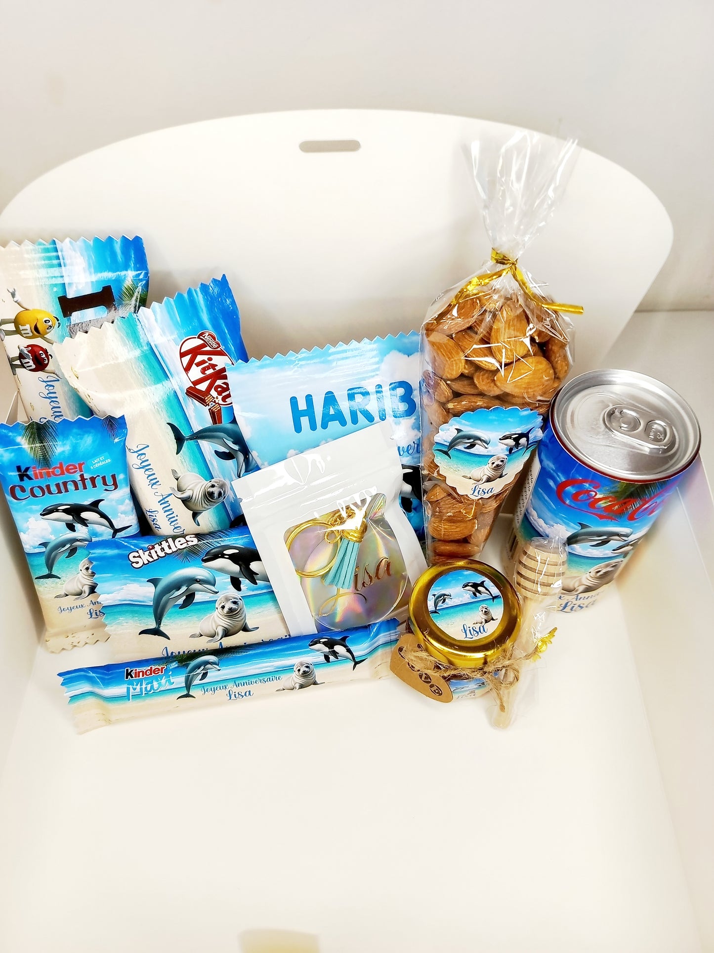 Box gourmande anniversaire personnalisée à offrir (X 10 articles),