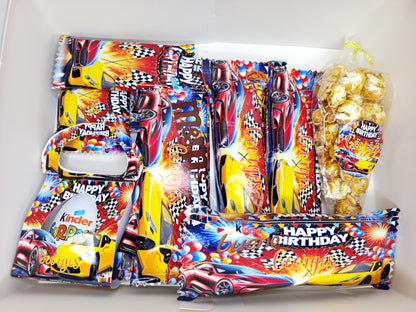 Box gourmande anniversaire personnalisée à offrir (X 10 articles),