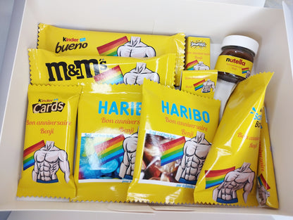 Box gourmande anniversaire personnalisée à offrir (X 10 articles),